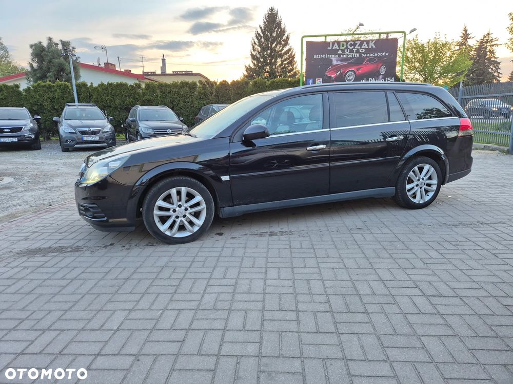 Opel Vectra 1.9 CDTI DPF Cosmo Plus - 1