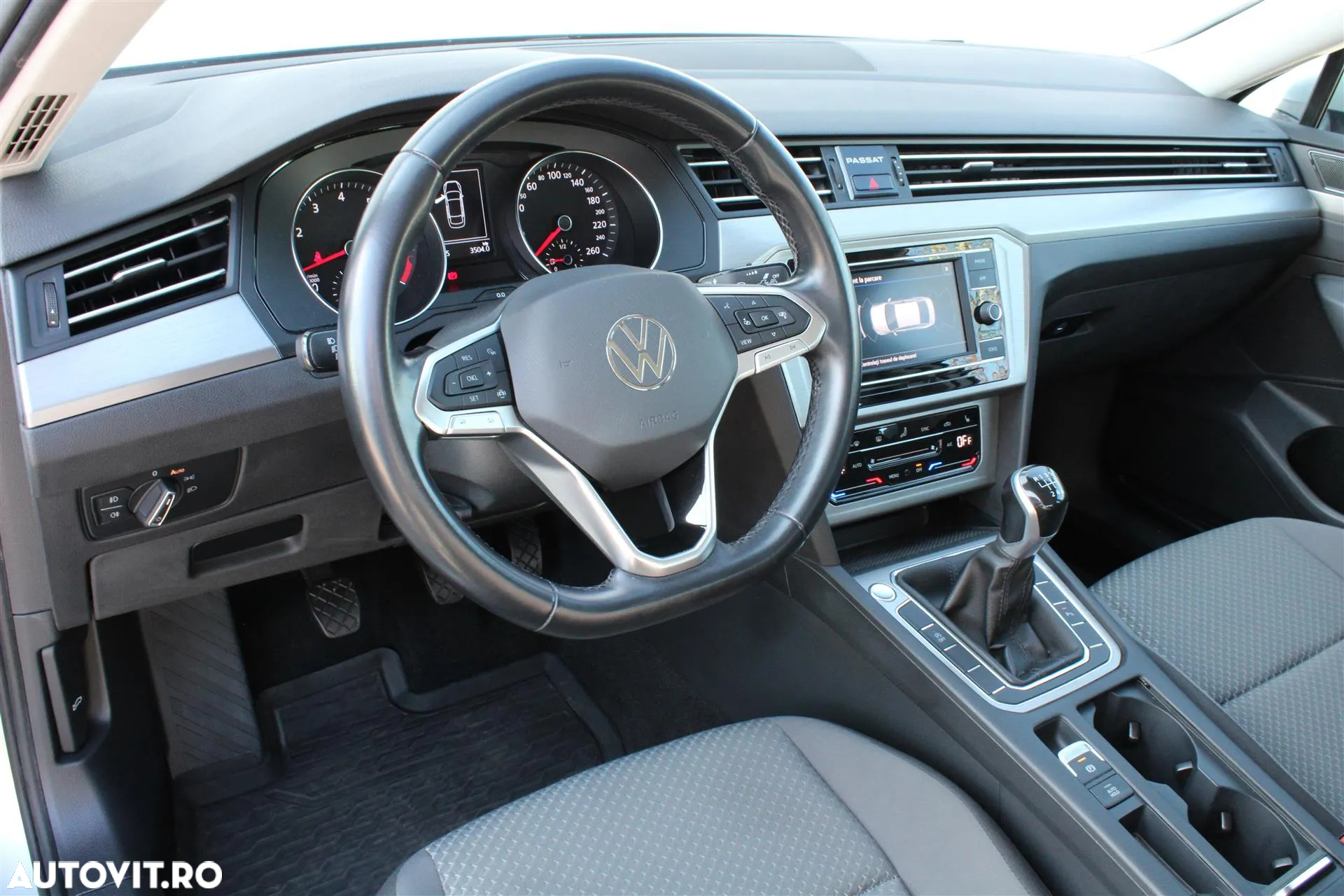 Volkswagen Passat 1.5 TSI ACT Trendline - 11