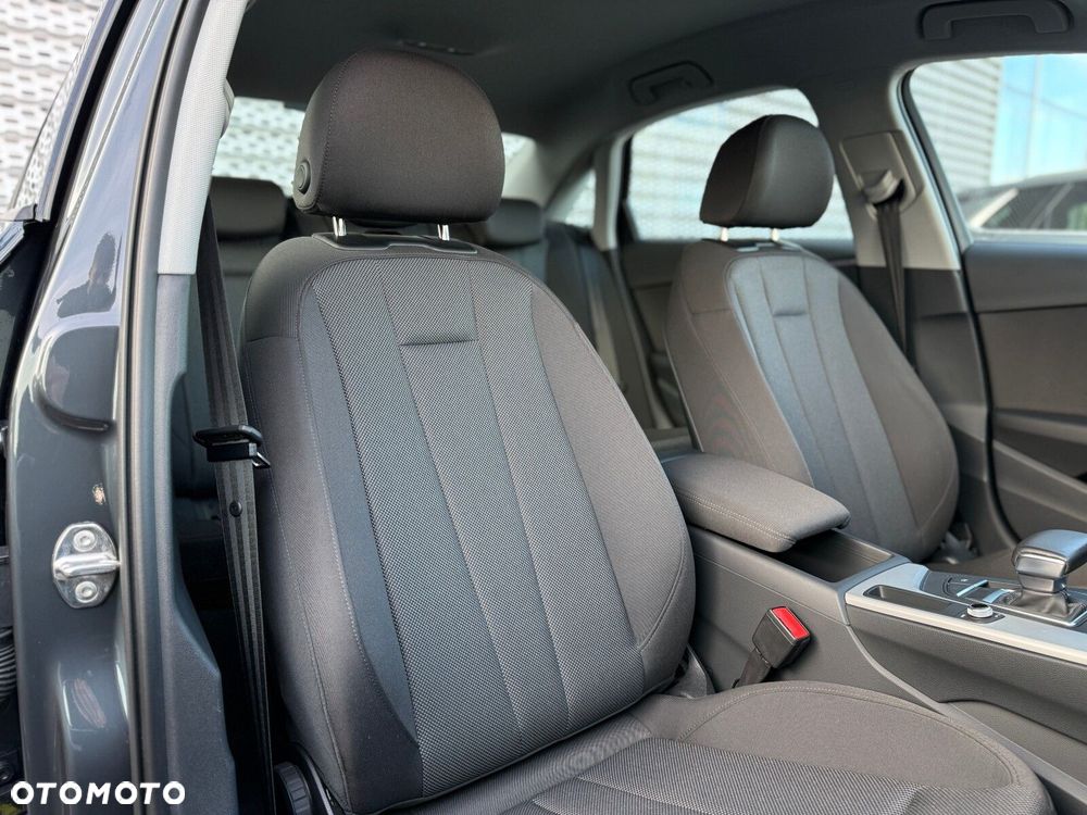 Audi A4 Limousine - 20