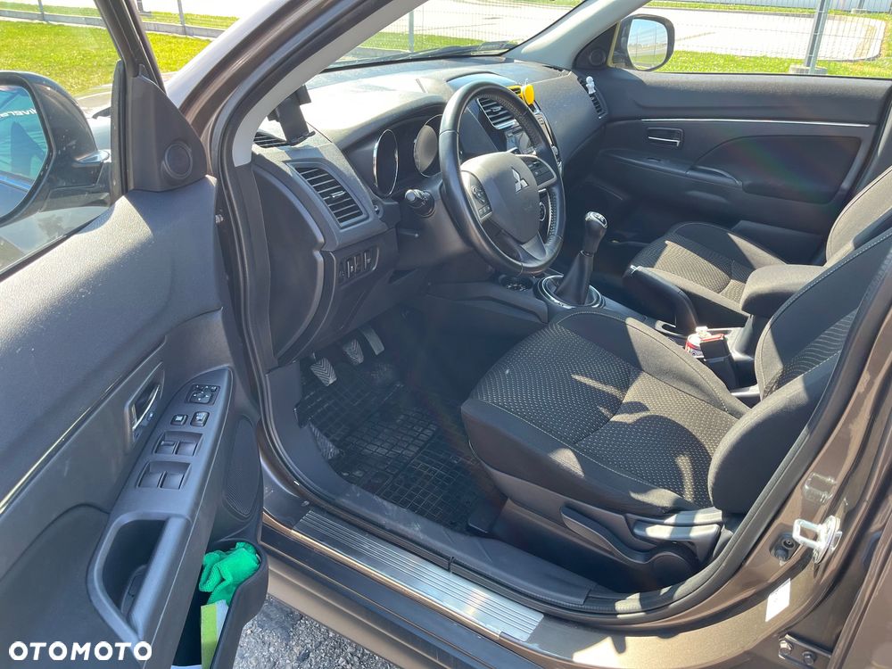 Mitsubishi ASX 1.6 Active - 12