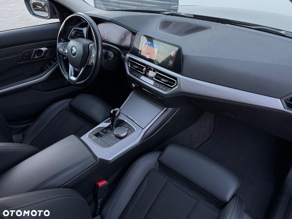 BMW Seria 3 320d xDrive MHEV Advantage - 28