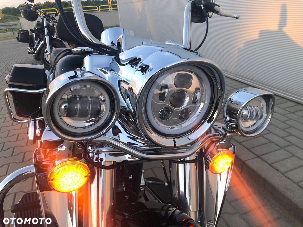 Harley-Davidson Touring Road King - 2
