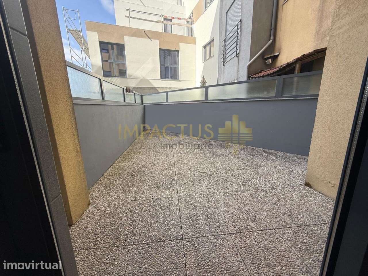 Apartamento T3 renovado - Grande imagem: 3/24