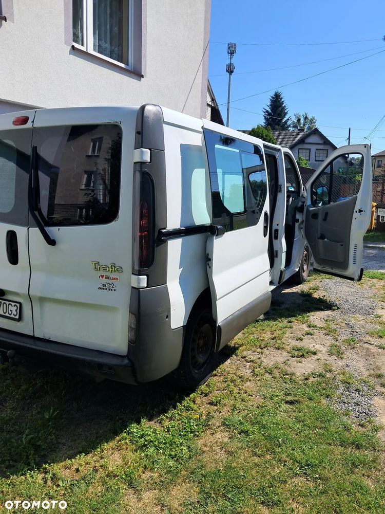 Renault Trafic - 19