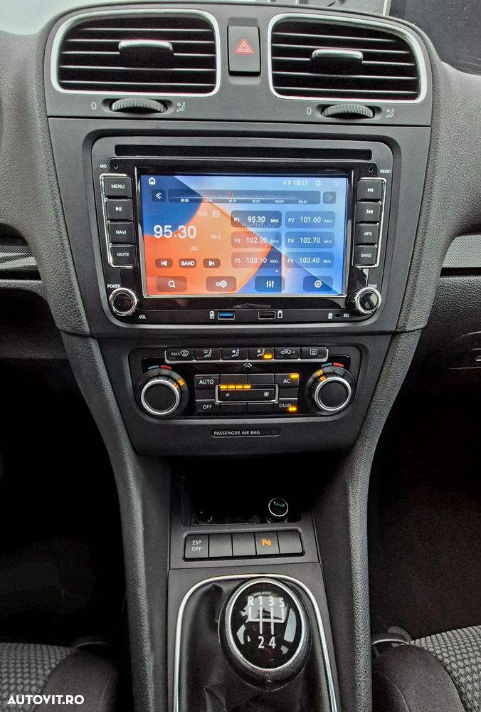 Volkswagen Golf 1.6 TDI BlueMotion Technology DPF Comfortline - 10