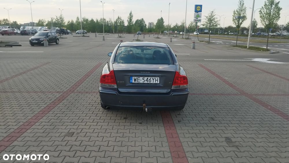 Volvo S60 2.4 Momentum - 2