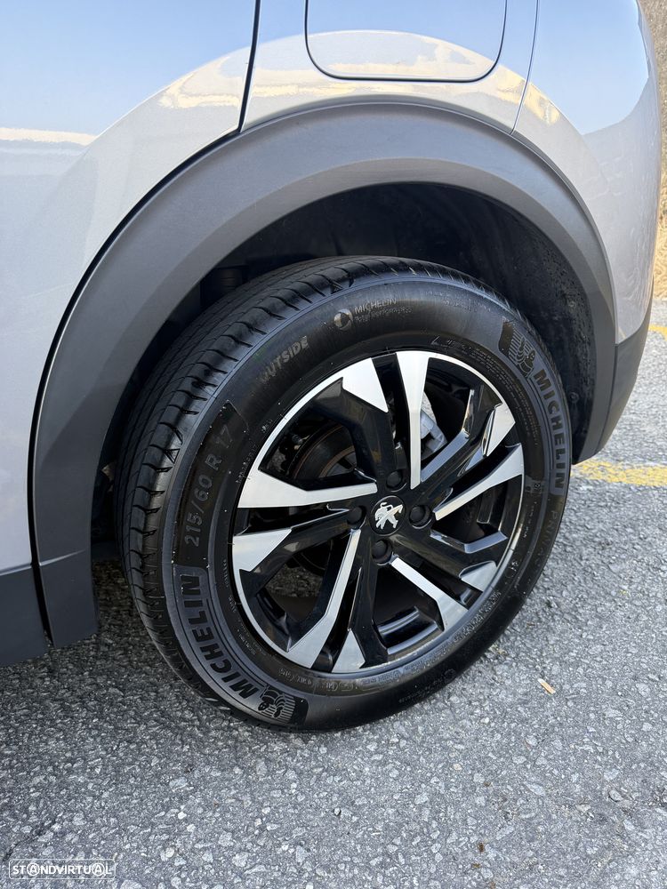 Peugeot 2008 1.2 PureTech Allure - 10