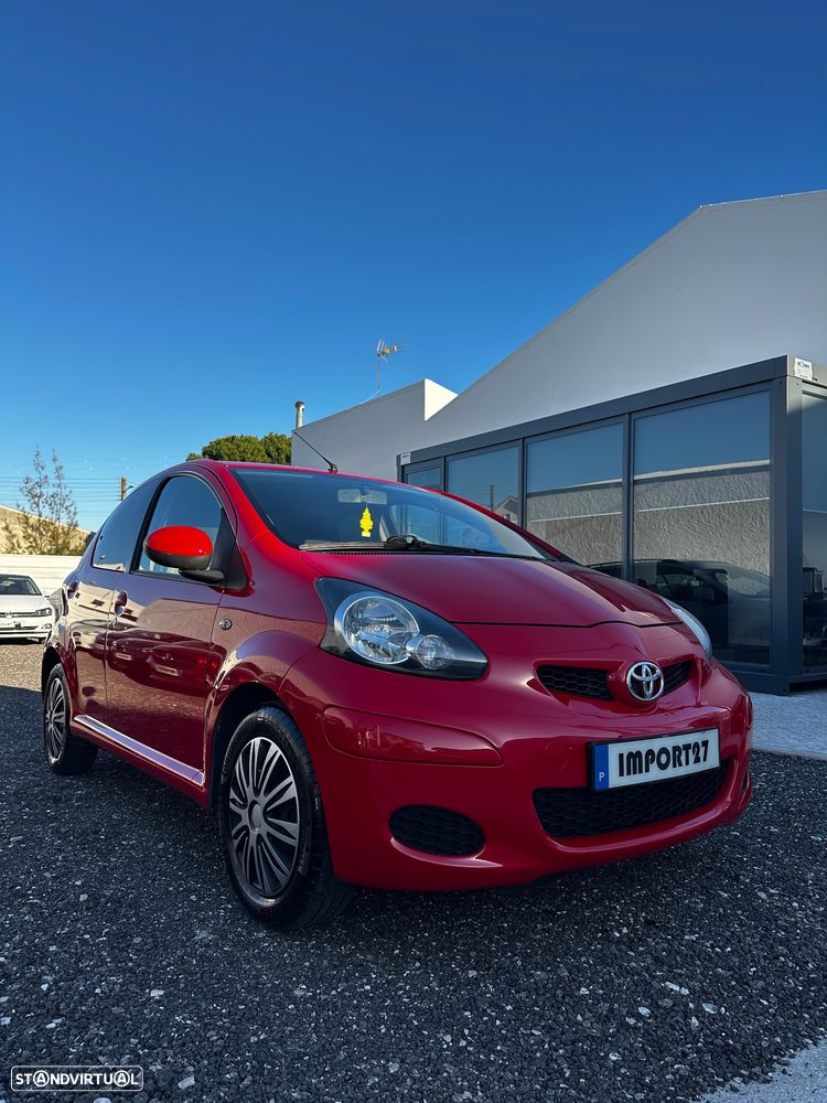 Toyota Aygo Black - 3