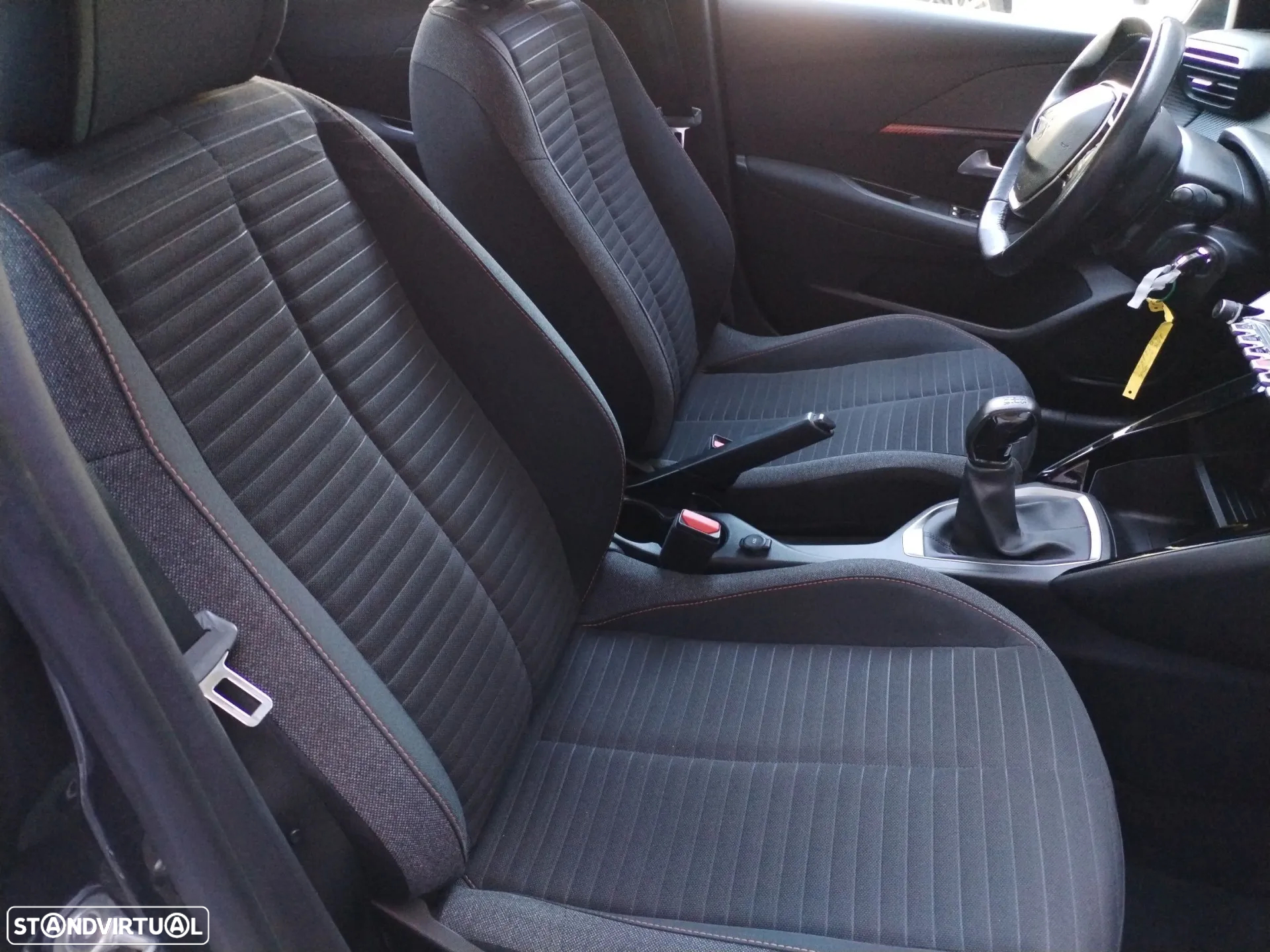 Peugeot 208 1.2 PureTech Active - 15