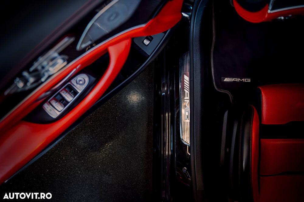 Mercedes-Benz AMG GT 4-door Coupe 63 S 4Matic+ Speedshift MCT 9G - 11