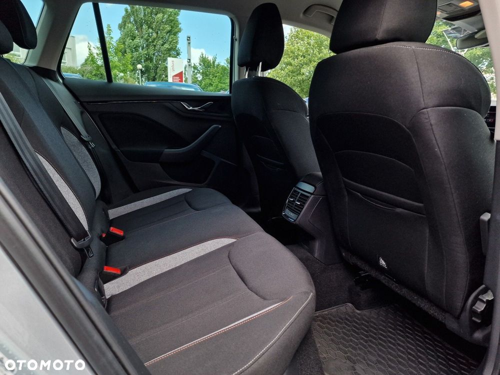 Skoda Kamiq 1.0 TSI Selection DSG - 15