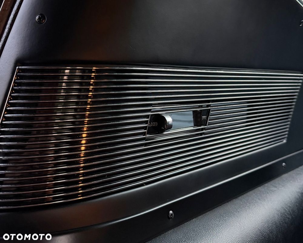 Ford Mustang - 19