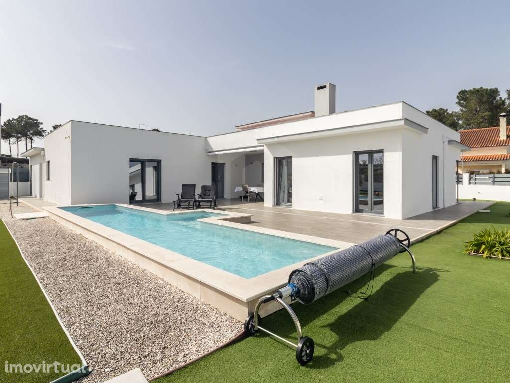 Moradia independente T3 Oleiros Azeitão - Grande imagem: 2/56