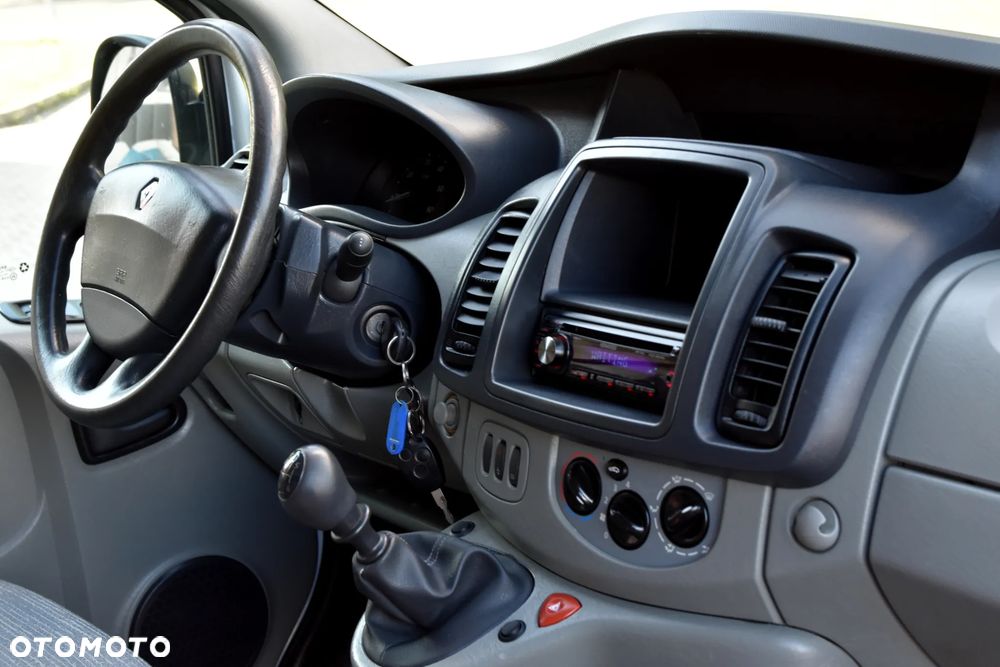 Renault Trafic - 17