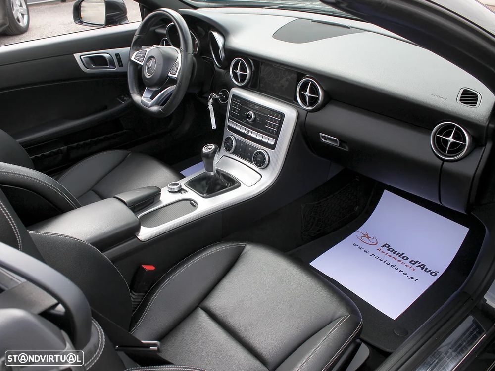 Mercedes-Benz SLC 200 - 11