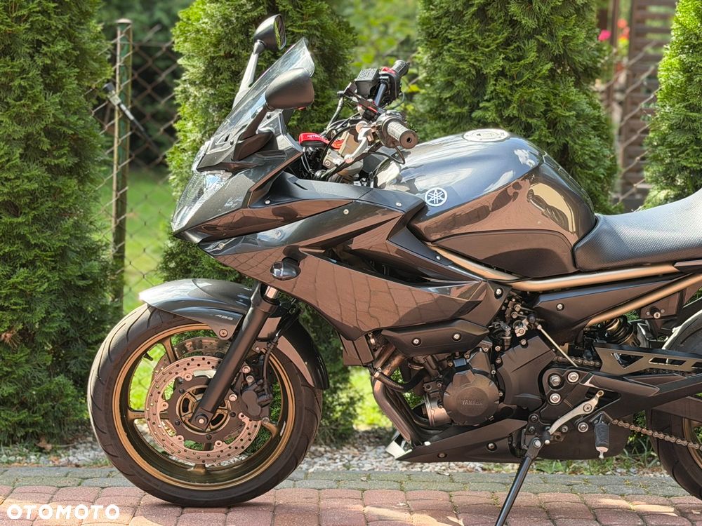 Yamaha XJ - 19