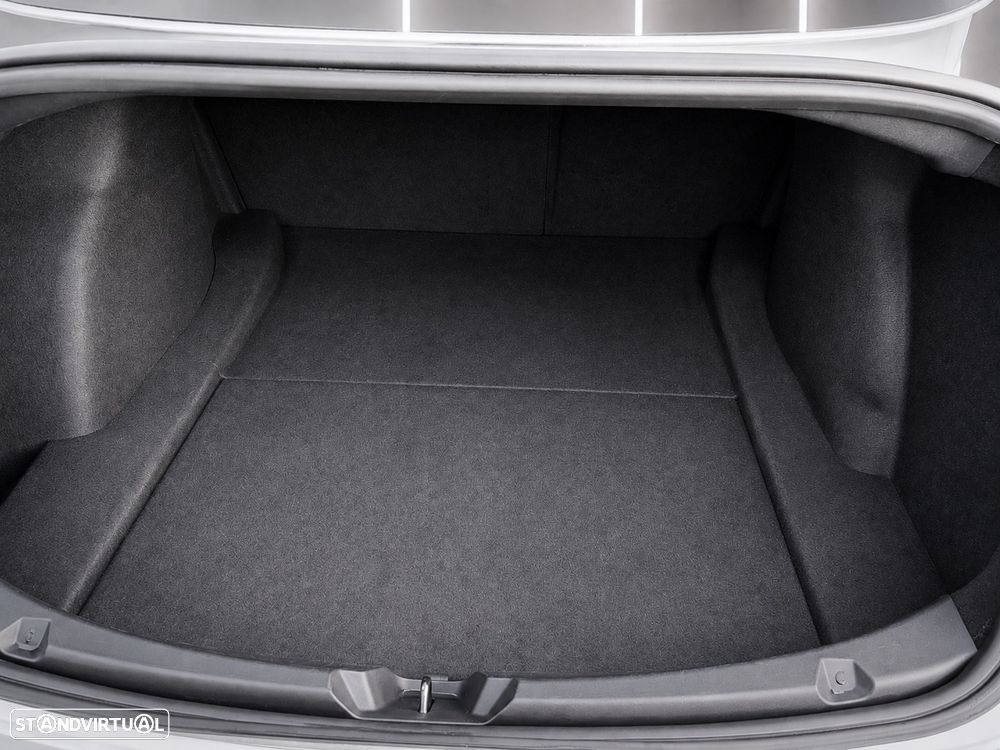 Tesla Model 3 Standard Range Plus RWD - 28