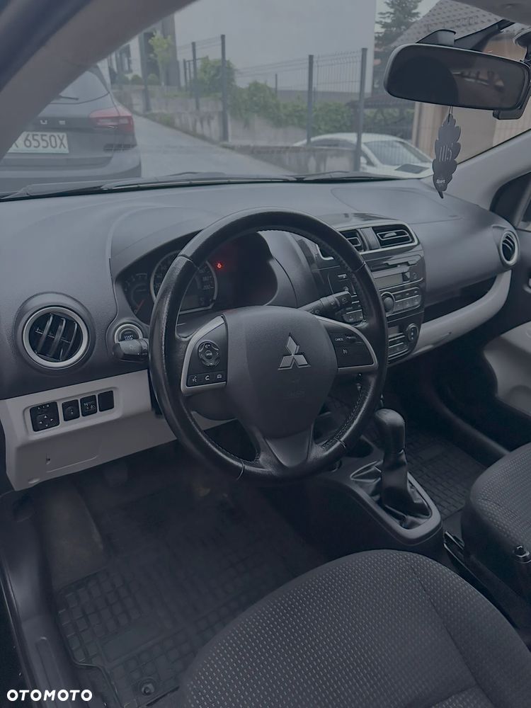 Mitsubishi Space Star 1.2 Intense - 9
