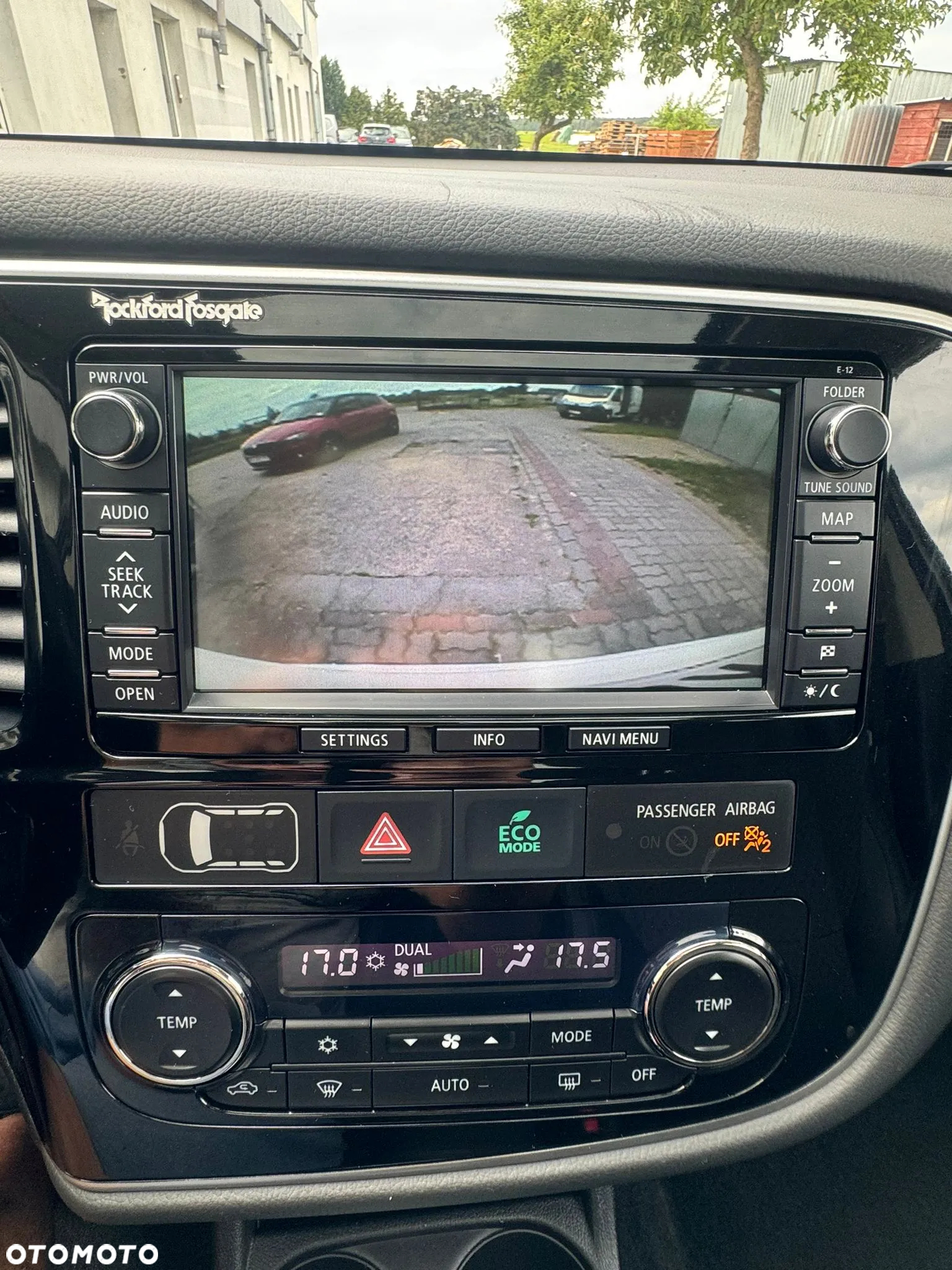Mitsubishi Outlander - 9