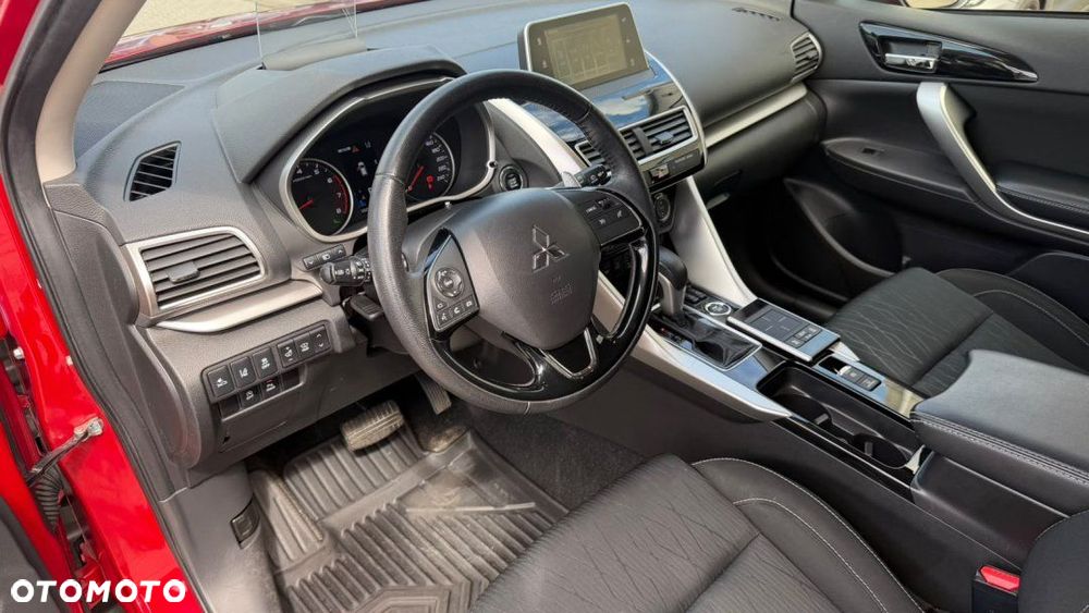 Mitsubishi Eclipse Cross - 9
