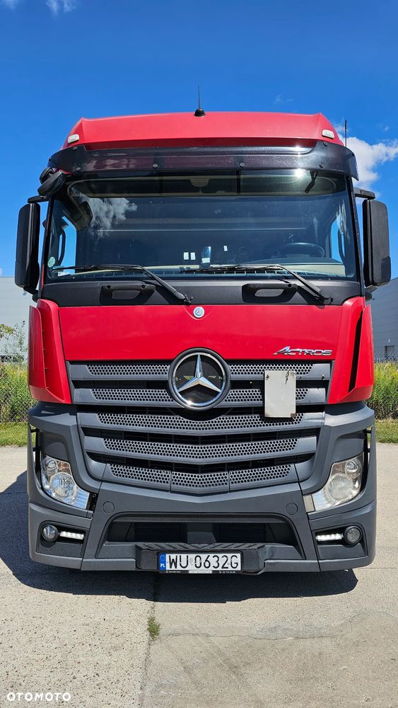 Mercedes-Benz Actros - 2