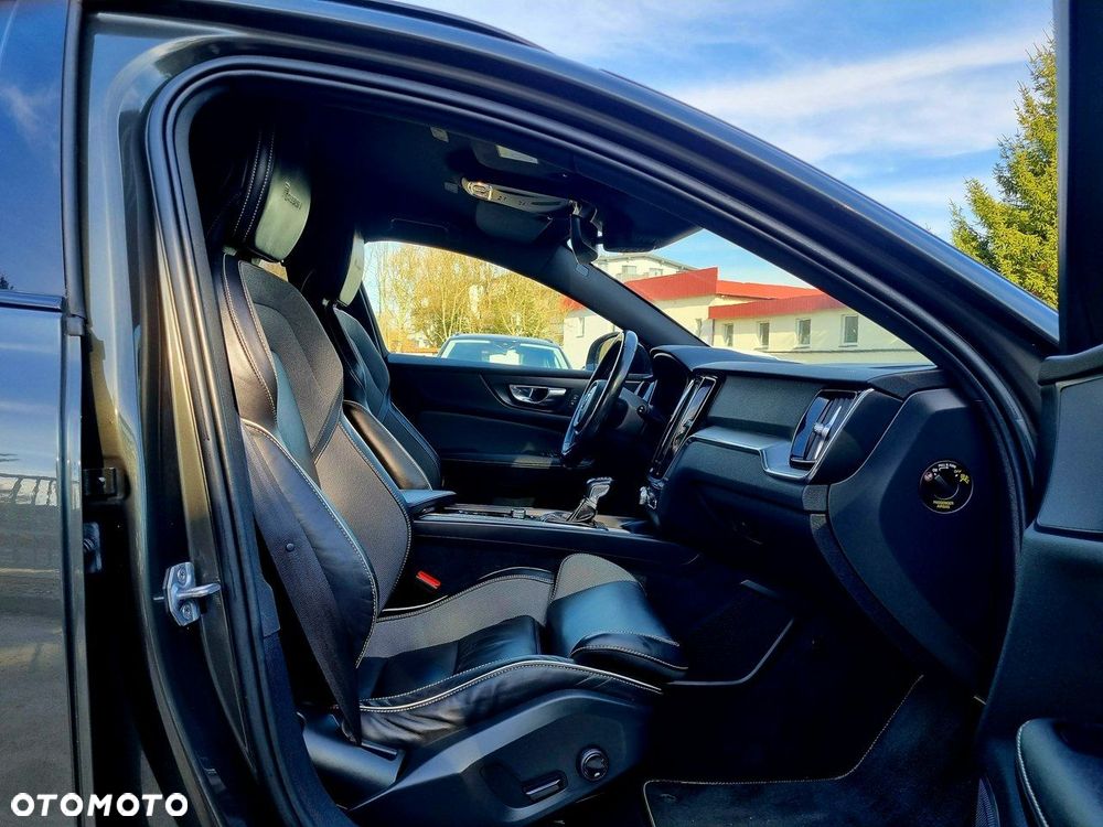 Volvo V60 D4 Geartronic R-Design - 14