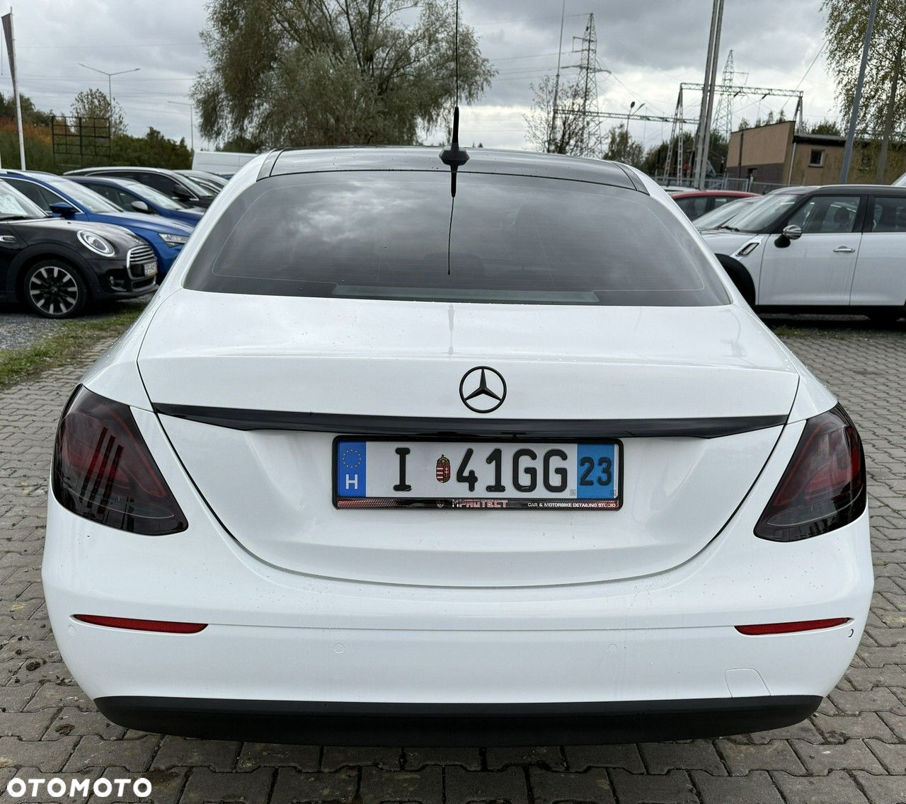 Mercedes-Benz Klasa E 200 d 9G-TRONIC - 13