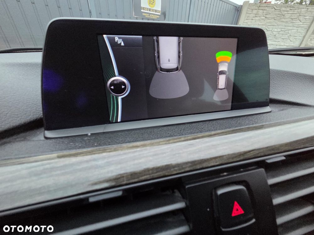 BMW Seria 3 320d Efficient Dynamics - 34