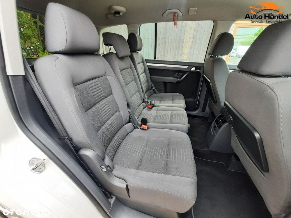 Volkswagen Touran 1.4 TSI Highline - 32