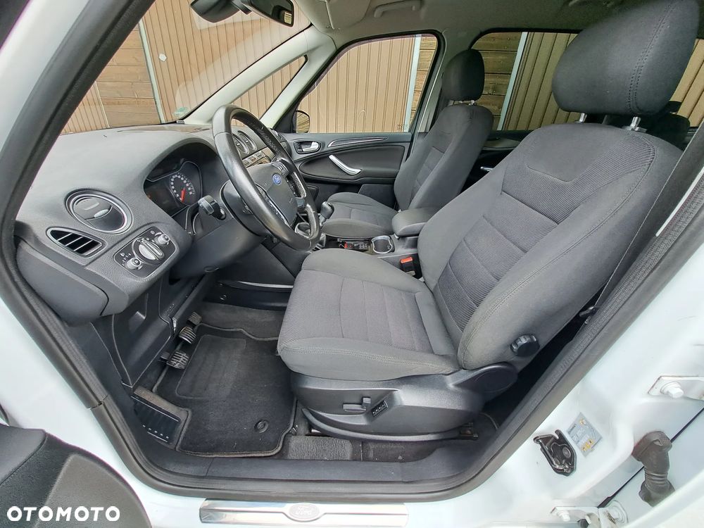 Ford Galaxy 2.0 TDCi Titanium - 32