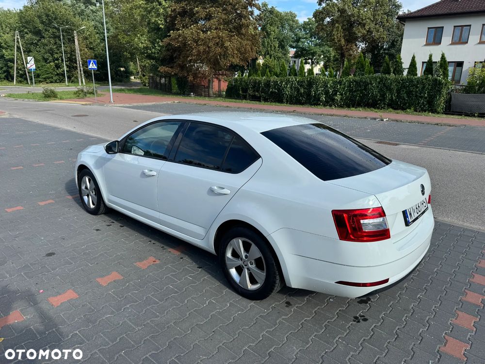 Skoda Octavia 1.4 TSI Ambition - 10