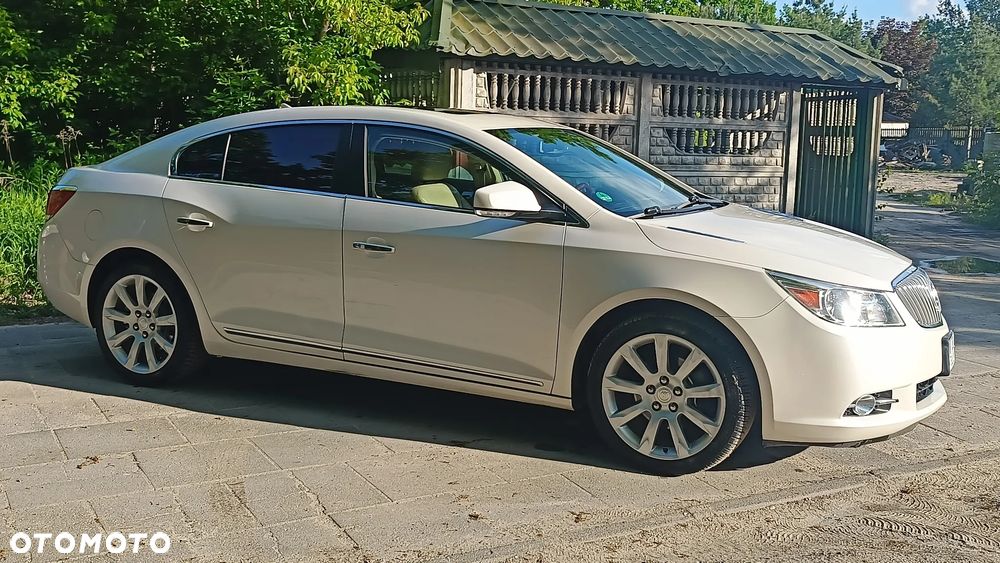 Buick Lacrosse - 13