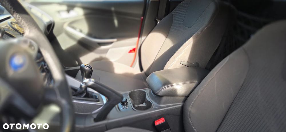 Ford Focus 1.0 EcoBoost STart-Stopp-System TITANIUM - 14