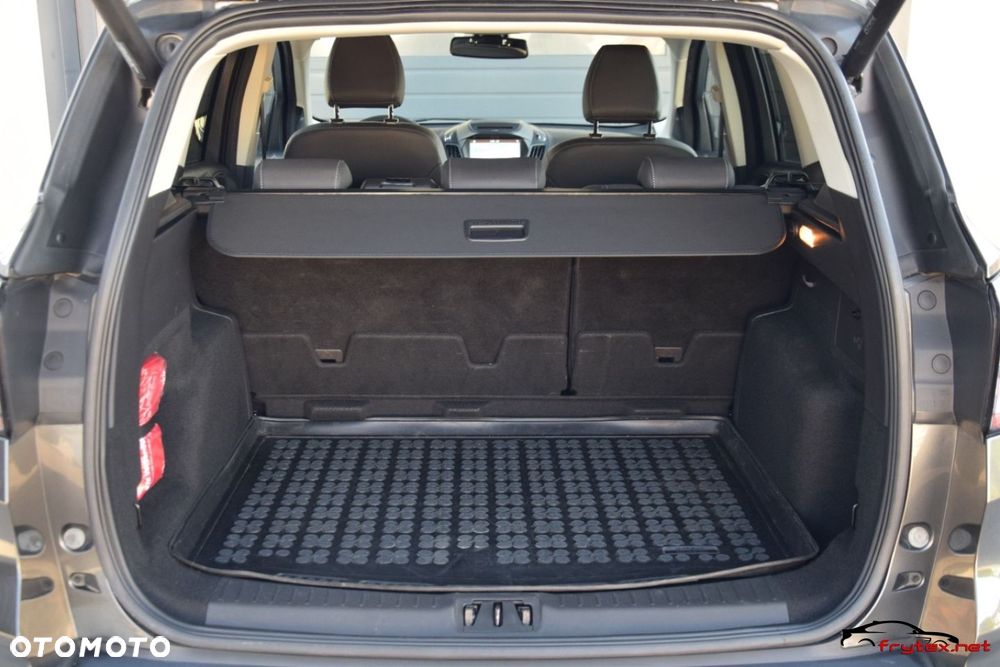 Ford Kuga - 21
