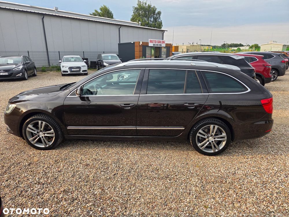 Skoda Superb 2.0 TDI DSG Exclusive - 11