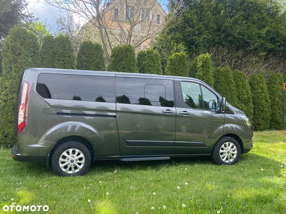 Ford Tourneo Custom - 13