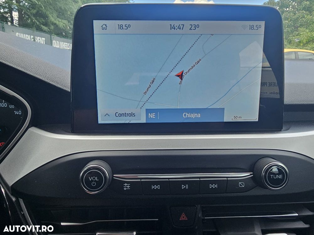 Ford Focus 1.0 EcoBoost Connected - 17