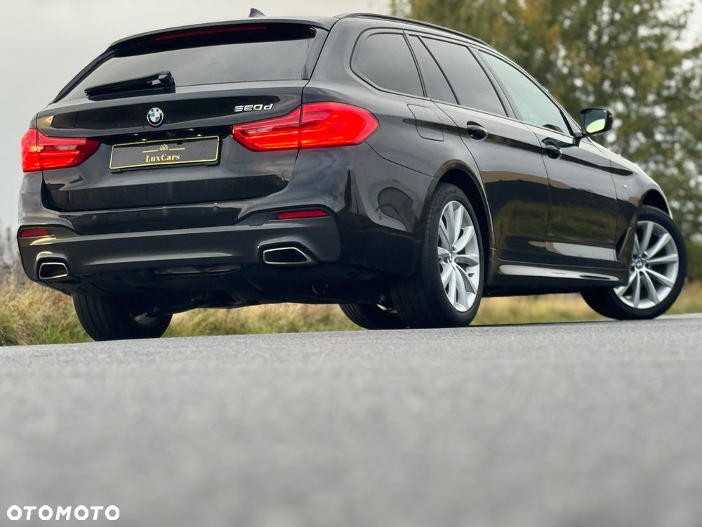 BMW Seria 5 520d Touring M Sport Edition - 13