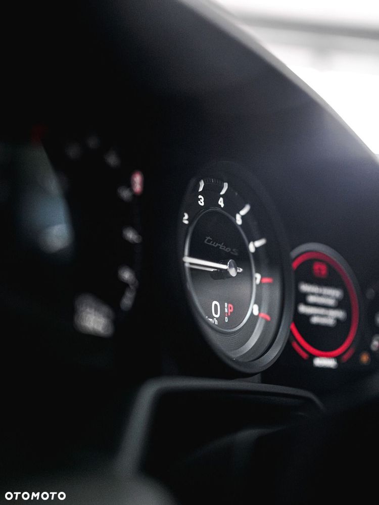 Porsche 911 Turbo S - 14