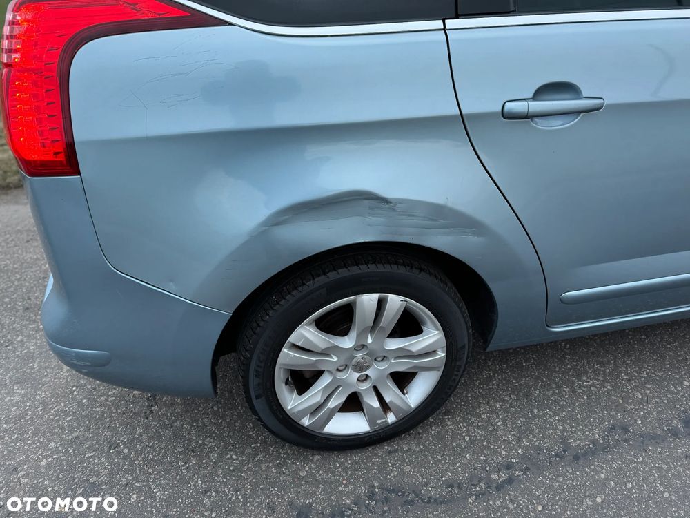 Peugeot 5008 - 9