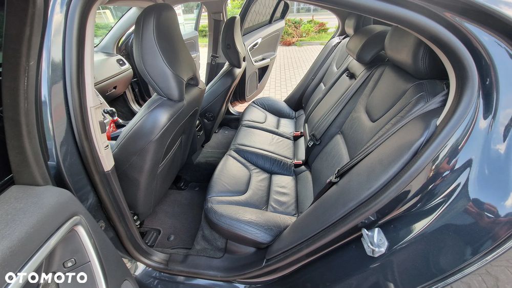 Volvo S60 D3 Momentum - 10