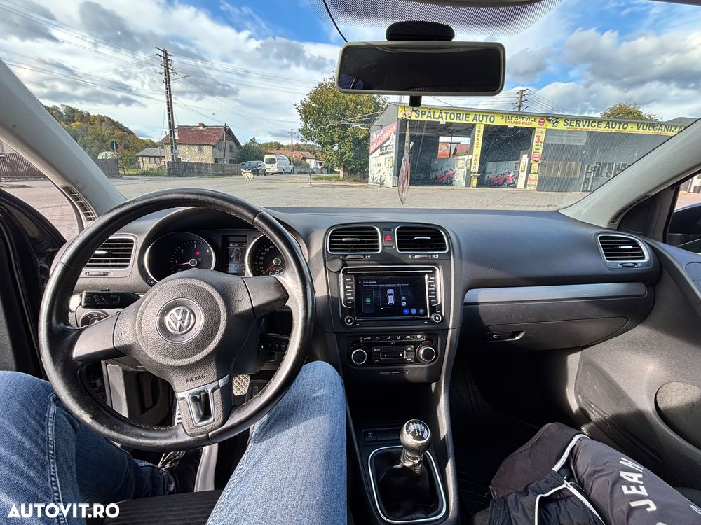 Volkswagen Golf 1.6 TDI DPF BlueMotion Technology Comfortline - 10