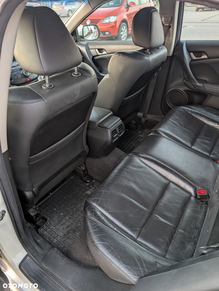 Honda Accord 2.4 Executive - 17