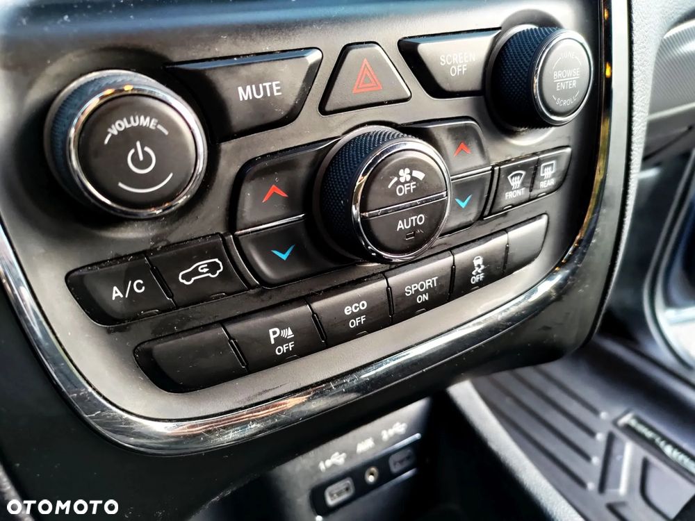 Dodge Durango 5,7 R/T - 24