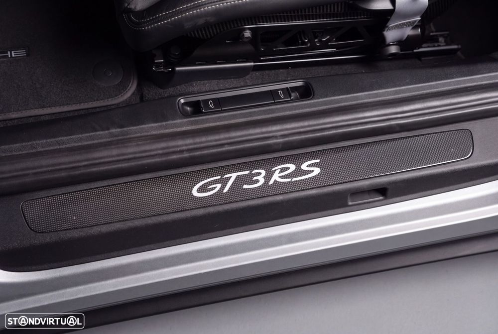 Porsche 911 (991) GT3 RS - 11