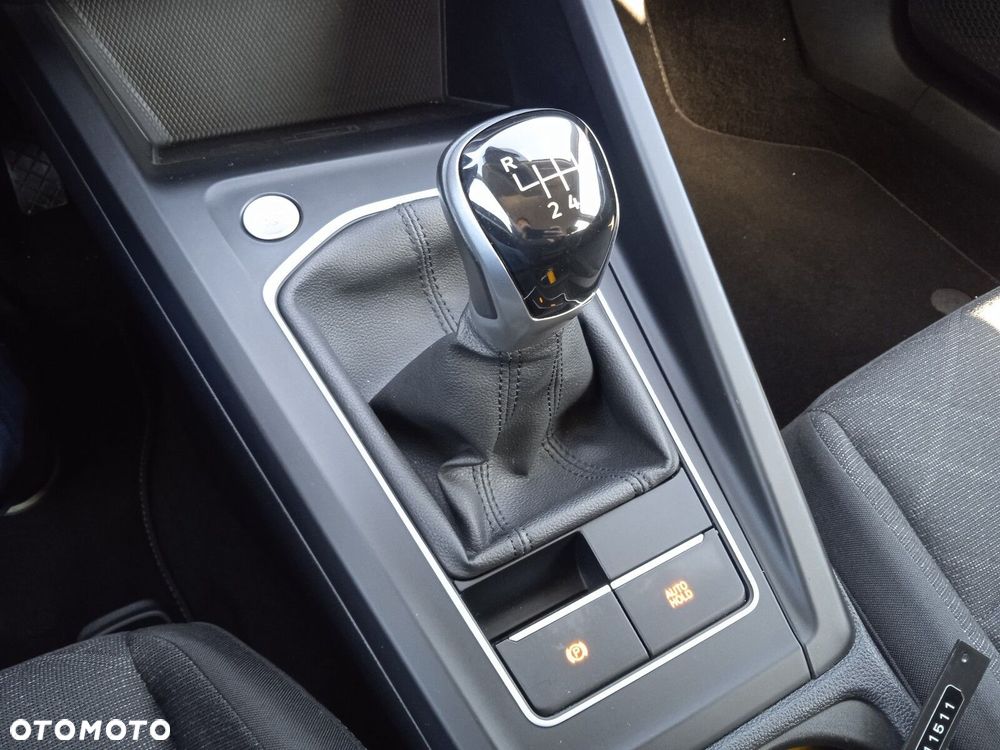 Volkswagen Golf 2.0 TDI Life - 22