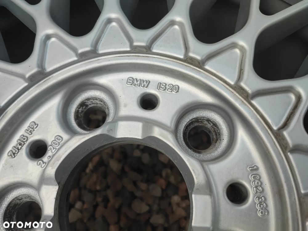BMW  E39 / E46 / E38 / E36 / E34 / E32 / E60 / ITP. ORYGINALNY KOMPLET FELG STYLING 5 ( 4 SZTUKI + 1 ZAPASÓWKA ) + DEKIELKI W ROZMIARZE 16 CALI 7J ET20 O NR. 36 11 1 092 336 OEM W DOBRYM STANIE + OPONY GRATIS POD PROJEKT / M5 / RARYTAS - 14