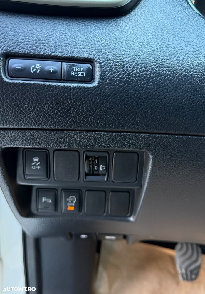 Nissan Qashqai 1.2 DIG-T TEKNA - 36