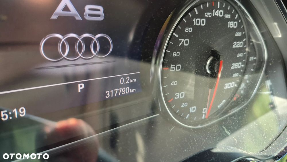 Audi A8 3.0 TDI Quattro Progressive - 5