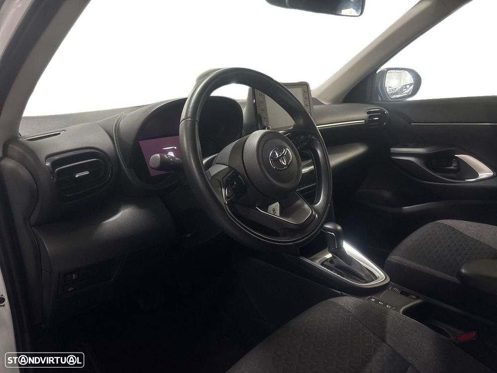 Toyota Yaris Cross 1.5 HDF Comfort Plus - 12